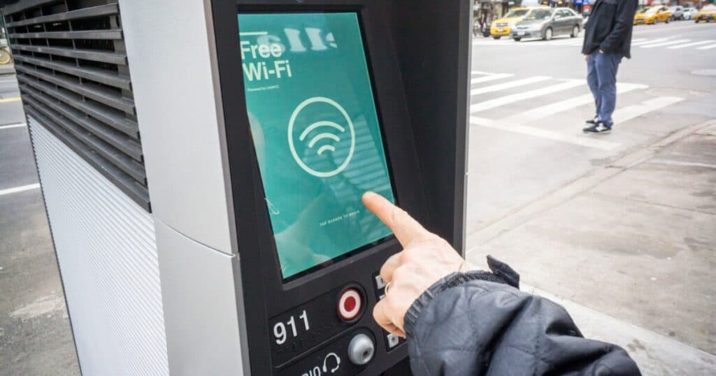 Link Free Wifi Booth
