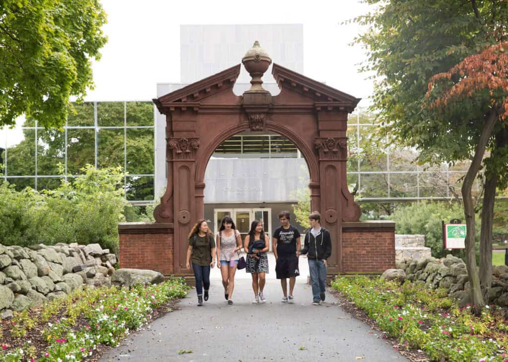 5x7 RamapoCollege Archway Students C5 JP15