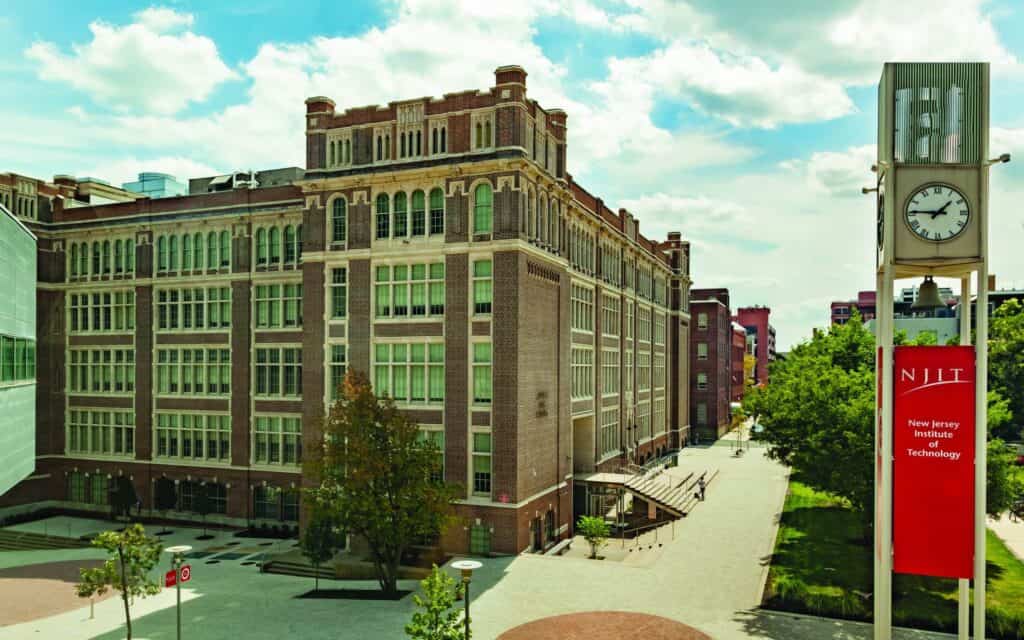 Central King Building 3 scaled 1