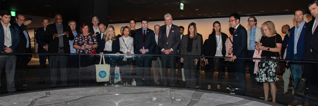 10.15 Peace Memorial Park Cenotaph Museum Director Visit HEADER