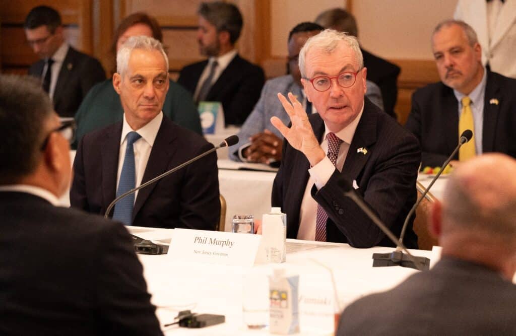 Murphy at roundtable crop