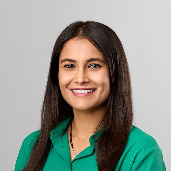 Nitika Bahuguna x web