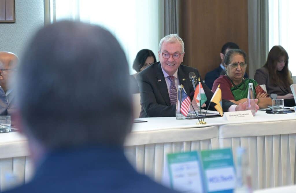 Murphy in India FB crop standard